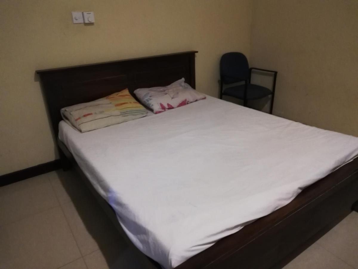 Leaf Guest House Гампола Экстерьер фото